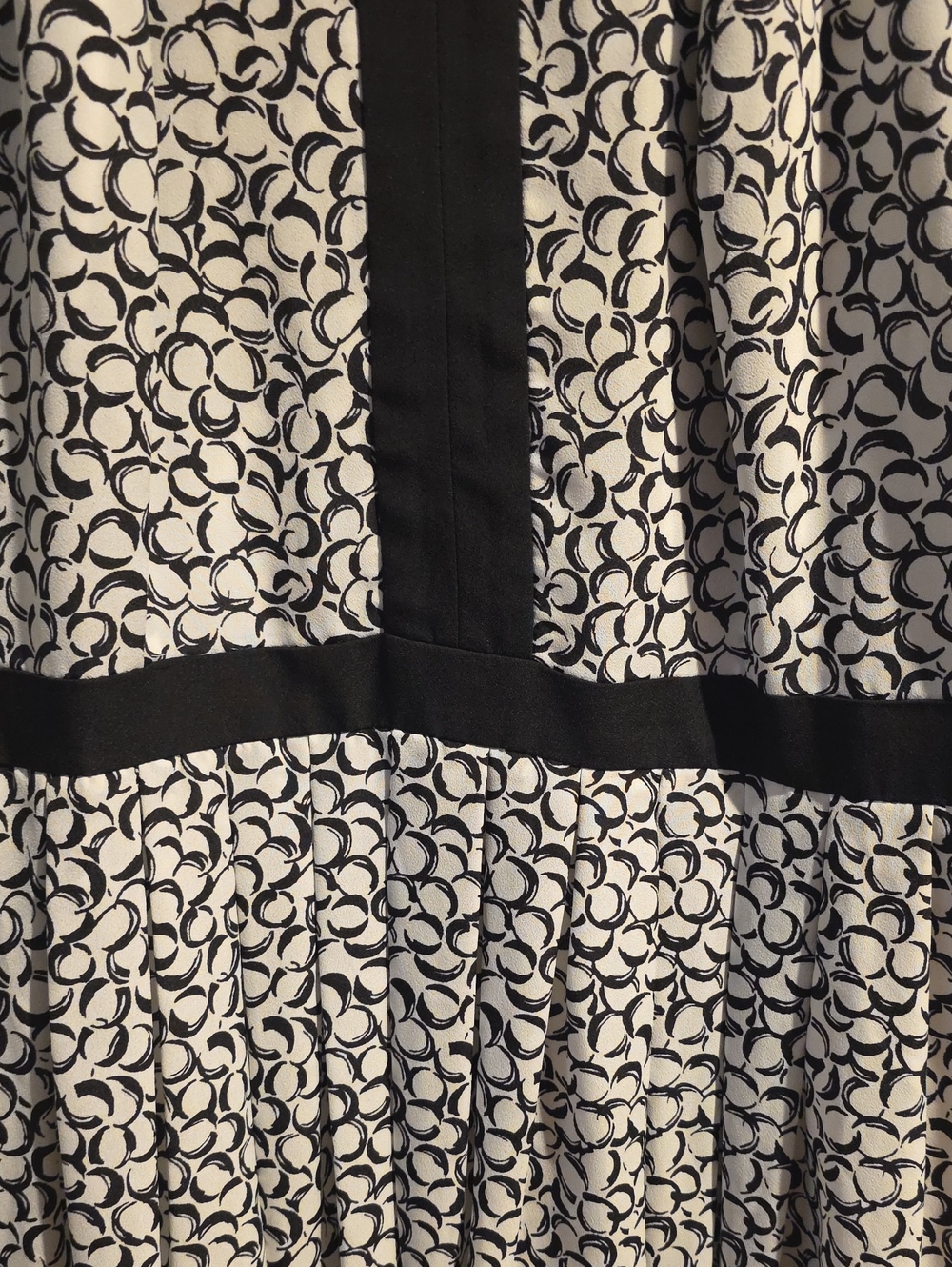 NWT White House Black Market Pleated Halter Style Dress - Picture 4 of 9